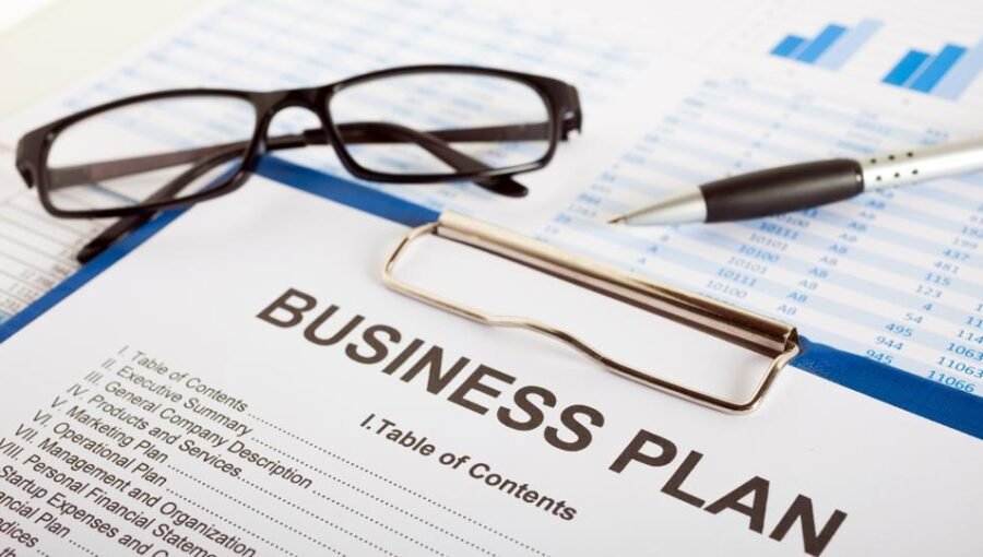 Simple_Business_Plan_-_article_image-900×510